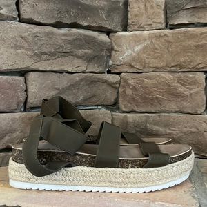 Torrid Olive Elastic Espadrille Flatform /‎ SZ 10.5W